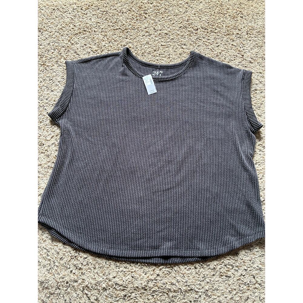Sleeveless Shirt NWT 24/7 Maurice’s Women’s Size 1X Ribbed Gray